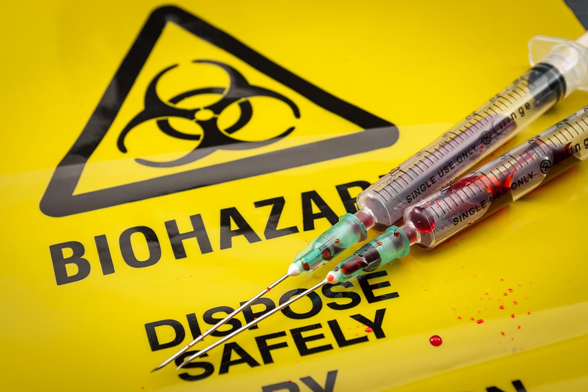 Gefährliche Abfälle in der Medizin (Foto: Victor Moussa, Fotolia)