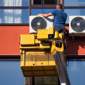 Klima- und Raumlufttechnik – neue Konzepte helfen laufende Kosten sparen und schonen die Umwelt (Foto: diy13, Fotolia)