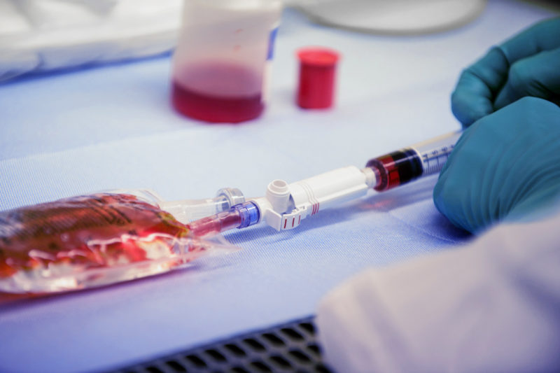 Bei Tätigkeiten mit Gefahrstoffen sind die Technischen Regeln für Gefahrstoffe (TRGS) anzuwenden. (Foto: benicoma, Fotolia)