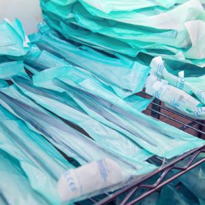 Sämtliche Verpackungen, die typischerweise beim privaten Endverbraucher anfallen, müssen an einem System beteiligt sein (Foto: okrasyuk, AdobeStock)