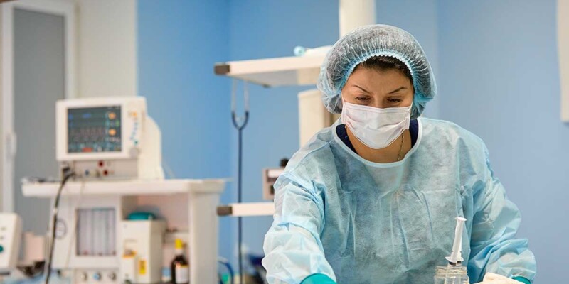 Eine nosokomiale Infektion ist eine Infektion, die im zeitlichem Zusammenhang mit einem Krankenhausaufenthalt steht (Foto: Georgiy, AdobeStock)