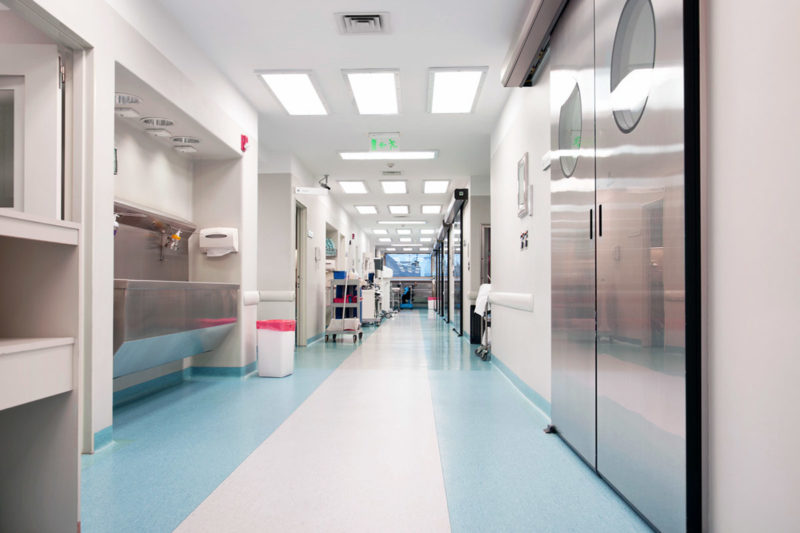 Der VDI legt in seiner Richtlinie VDI 2160 dar, wie die Abfallsammlung in Gebäuden und auf Grundstücken sinnvoll zu gestalten ist (Foto: Tyler Olson, Adobe Stock)