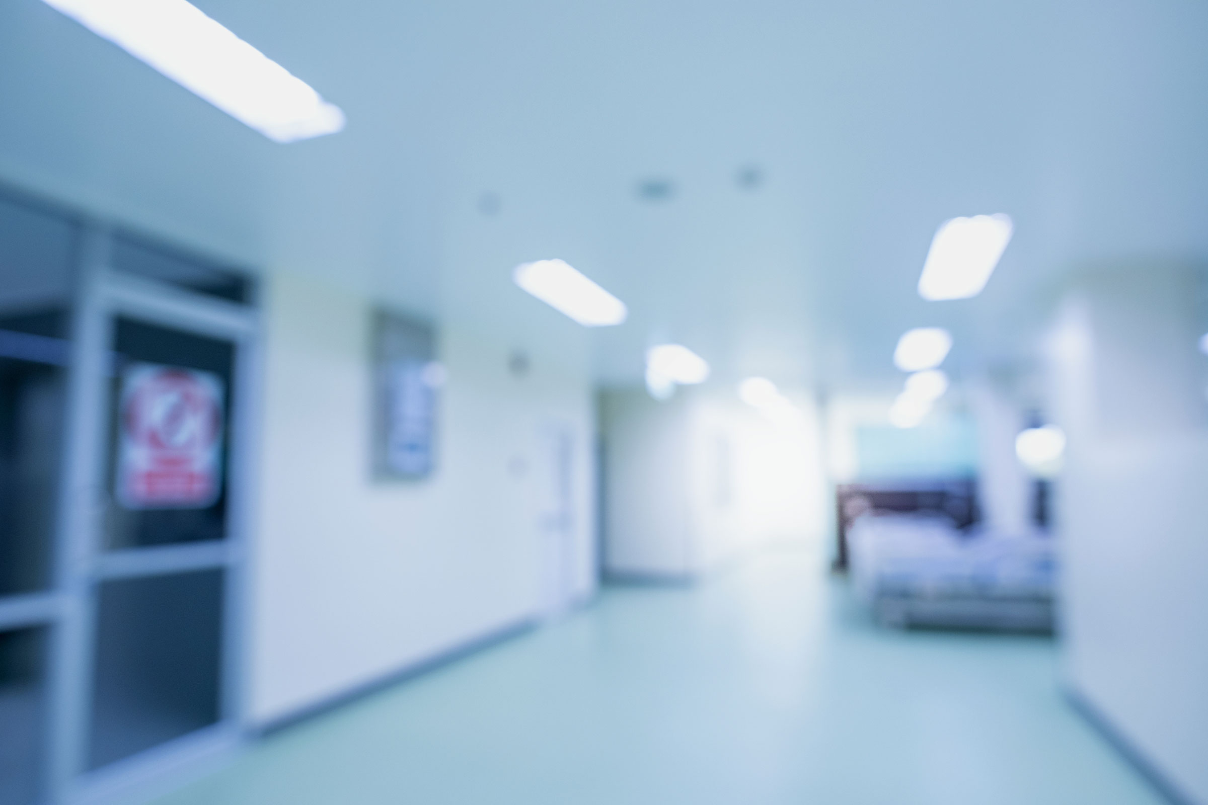 77 Prozent der Deutschen sterben entweder in einer Klinik oder im Pflegeheim (Foto: venusvi, istock)