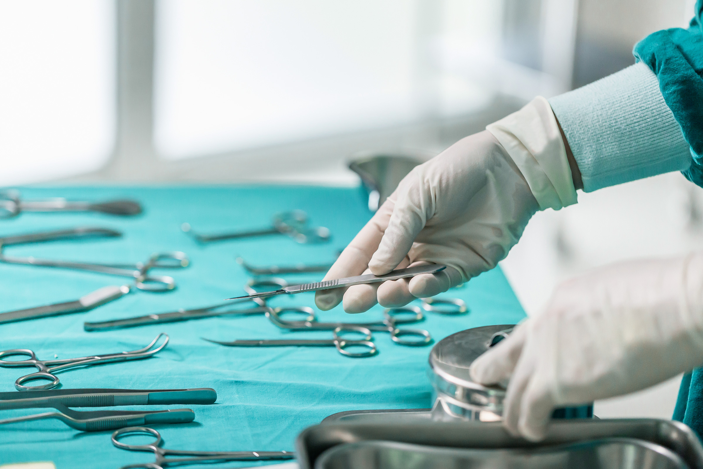 Die getrennte Sammlung von metallhaltigen Abfällen ist von ressourcenschonender Bedeutung (Foto: Ju.Stocker, AdobeStock)