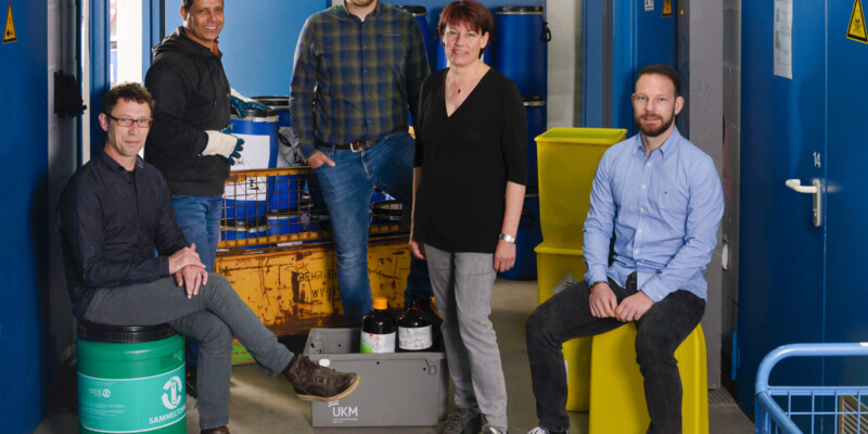 Das Team Entsorgungsmanagement um die Umwelt- und Abfallbeauftragte Silvia Hermes an der Uniklinik Münster (Foto: Uniklinik Münster)