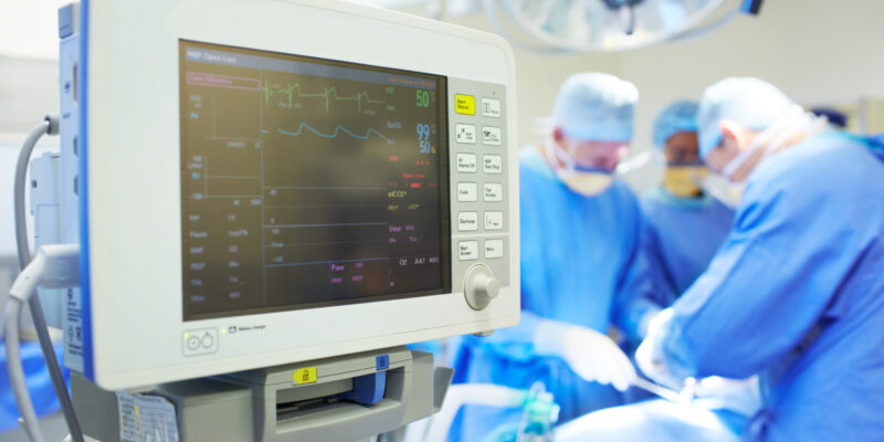 Medizinprodukte oder Bauteile wie medizinische Displays, Lichtquellen in Medizinprodukten etc. sind bisher von bestehender Ökodesign-Richtlinie ausgenommen. (Foto: Goodboy Picture Company, iStock)