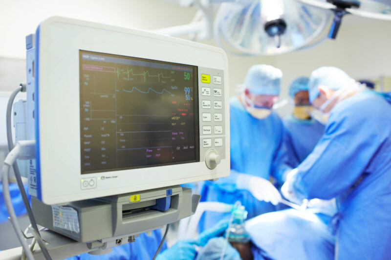 Medizinprodukte oder Bauteile wie medizinische Displays, Lichtquellen in Medizinprodukten etc. sind bisher von bestehender Ökodesign-Richtlinie ausgenommen. (Foto: Goodboy Picture Company, iStock)