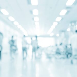 Klinikalltag im Hintergrund (Foto: jakkapan)