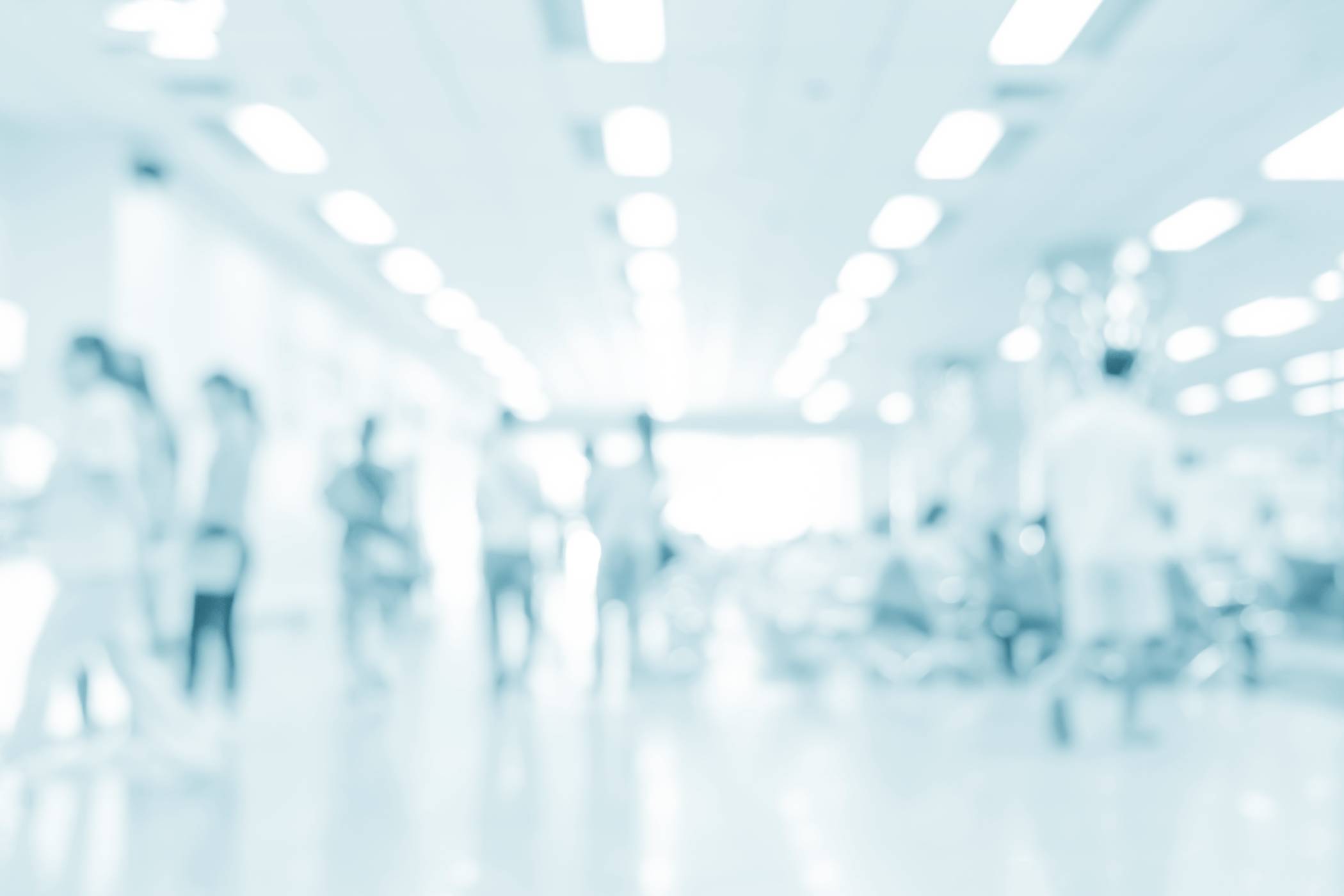 Klinikalltag im Hintergrund (Foto: jakkapan)