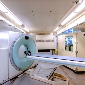 Röntgen- und Computertomographie unterstützen die Bundeswehr direkt im mobilen Rettungszentrum bei der Diagnose. (Foto: Bundeswehr/Dirk Holzhauser)