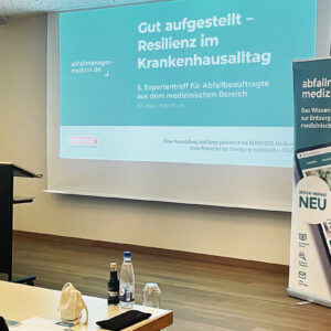 Unter dem Motto „Gut aufgestellt – Resilienz im Krankenhausalltag“ diskutierten die Teilnehmerinnen und Teilnehmer über aktuelle Fragen des Gesundheitswesens. (Foto: Abfallmanager Medizin)