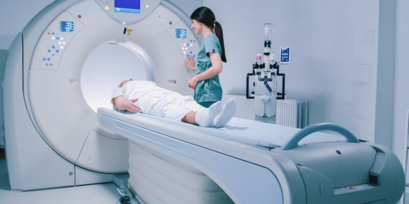 Untersuchung im MRT (Foto: ihorvsn)